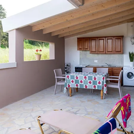 Apartament Christiana's *